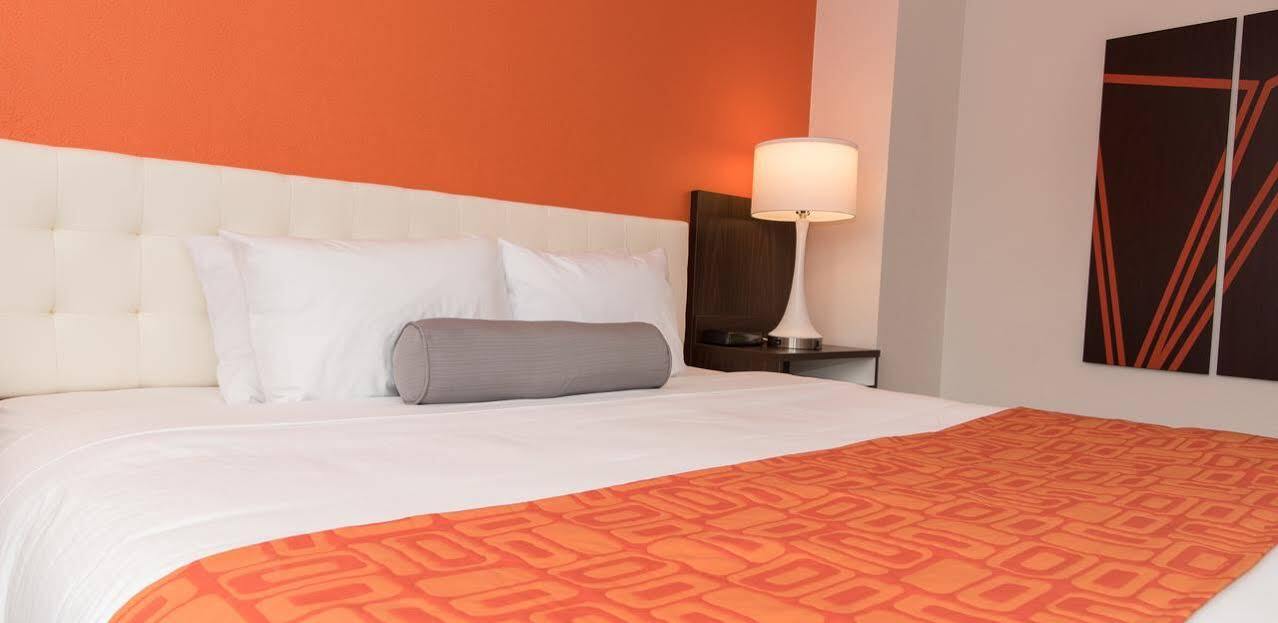 ฮาวเวิร์ด จอห์นสัน บาย วินด์แฮม พอร์ตสมัธ Hotel พอร์ตสมัท ภายนอก รูปภาพ
